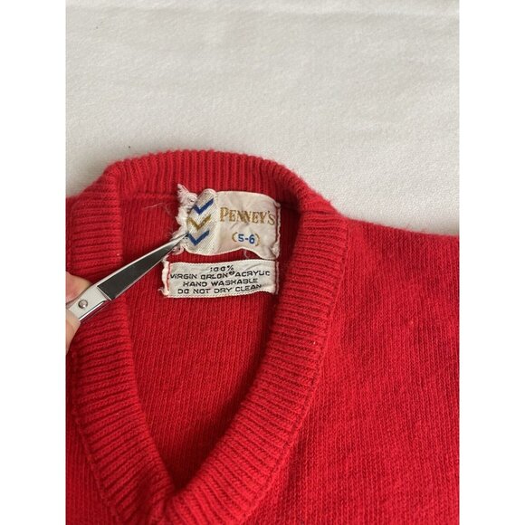 Vintage 50s / 60s JCPenney Childs Sweater Vest Size 5-6 Red - Picture 4 of 7
